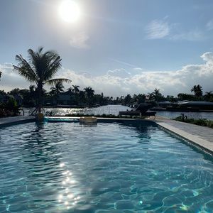 Meet your Posher, Brittney